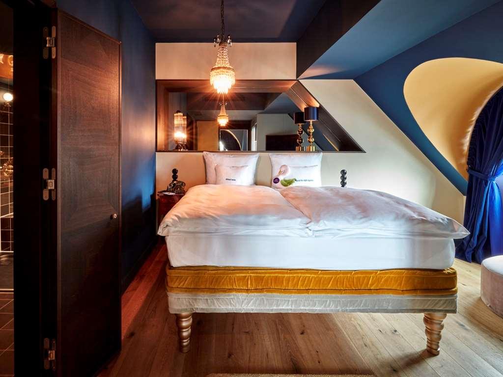 Hotel 25hours The Royal Bavarian Munich